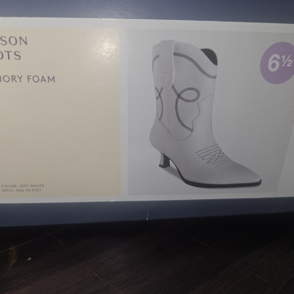 Mason Women's Cream Heeled Boots